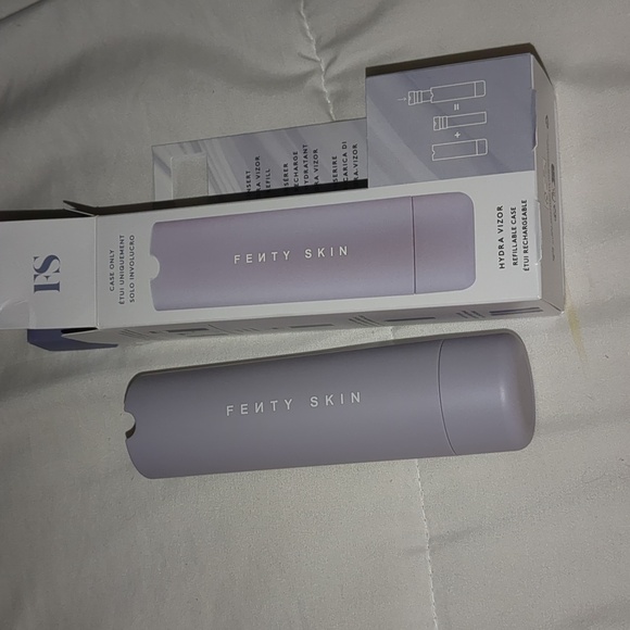 Fenty skin moisturizer case - Picture 4 of 4